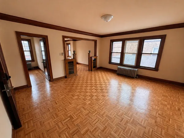 $2,295 | 3354 South Lituanica Avenue, Unit 2, Chicago, IL 60608