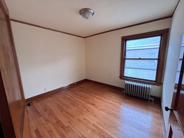 $2,295 | 3354 South Lituanica Avenue, Unit 2, Chicago, IL 60608