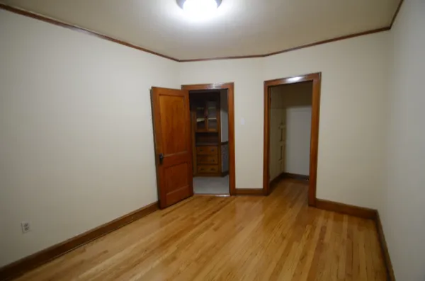 $2,595 | 3354 South Lituanica Avenue, Unit 2, Chicago, IL 60608