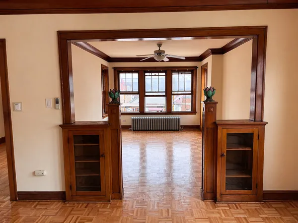 $2,295 | 3354 South Lituanica Avenue, Unit 2, Chicago, IL 60608