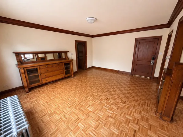$2,295 | 3354 South Lituanica Avenue, Unit 2, Chicago, IL 60608
