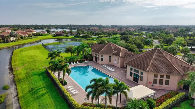 $520,000 | 1782 Berkshire Circle Southwest, Vero Beach, FL 32968