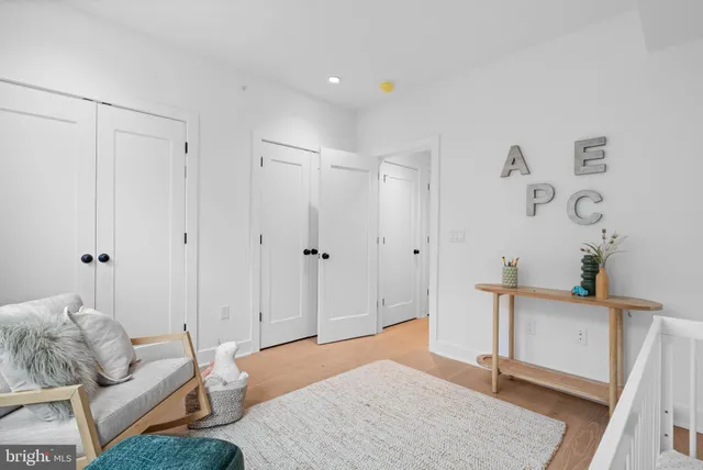 $825,000 | 650 Fairmount Avenue, Unit J2, Philadelphia, PA 19123