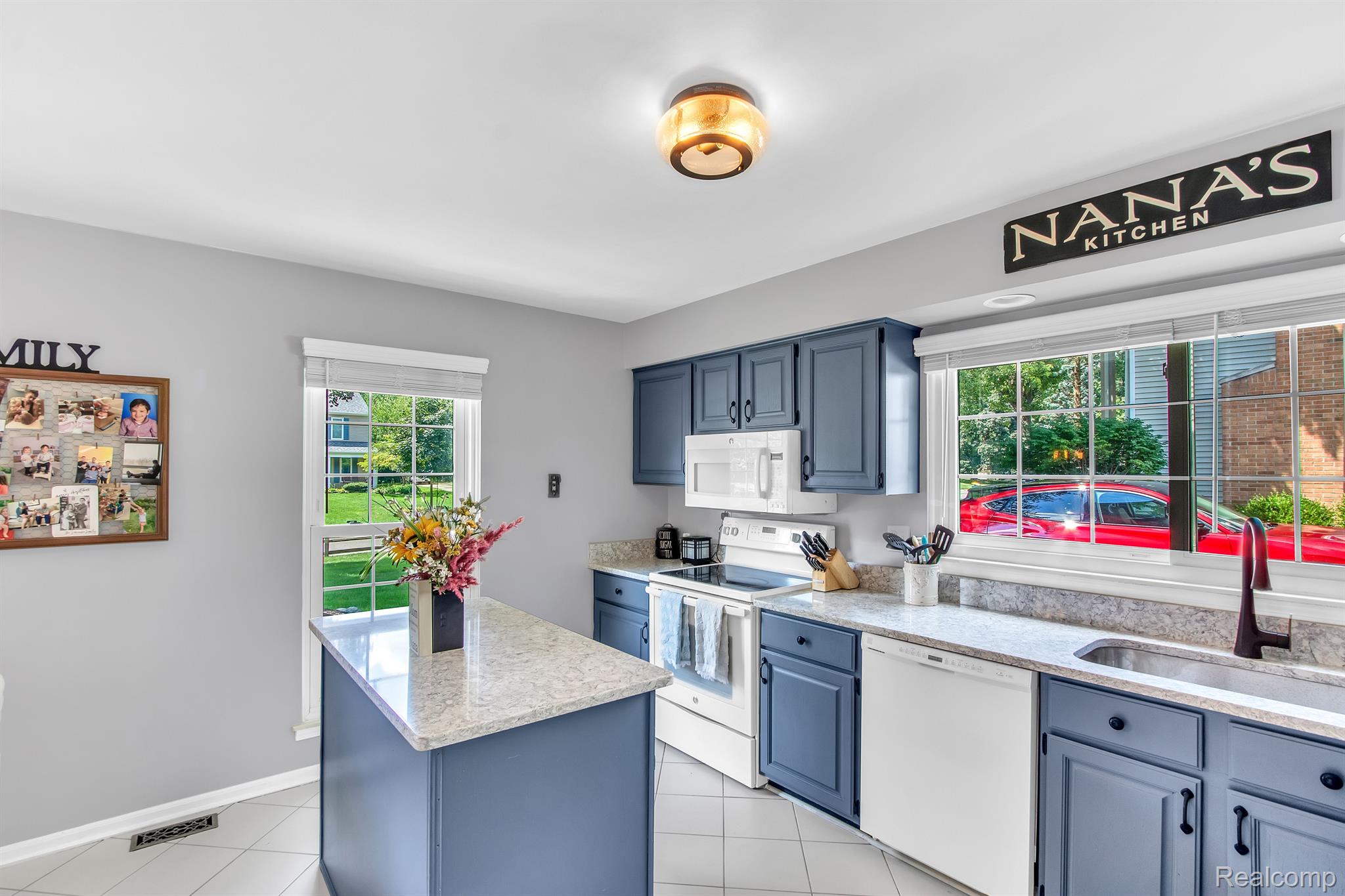 35851 Fredericksburg Road Farmington, MI 48331 - Photo 22 of 61 Gallery Image 22