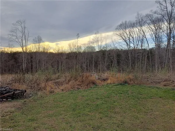 $202,000 | 3673 Highway 66, Westfield, NC 27053