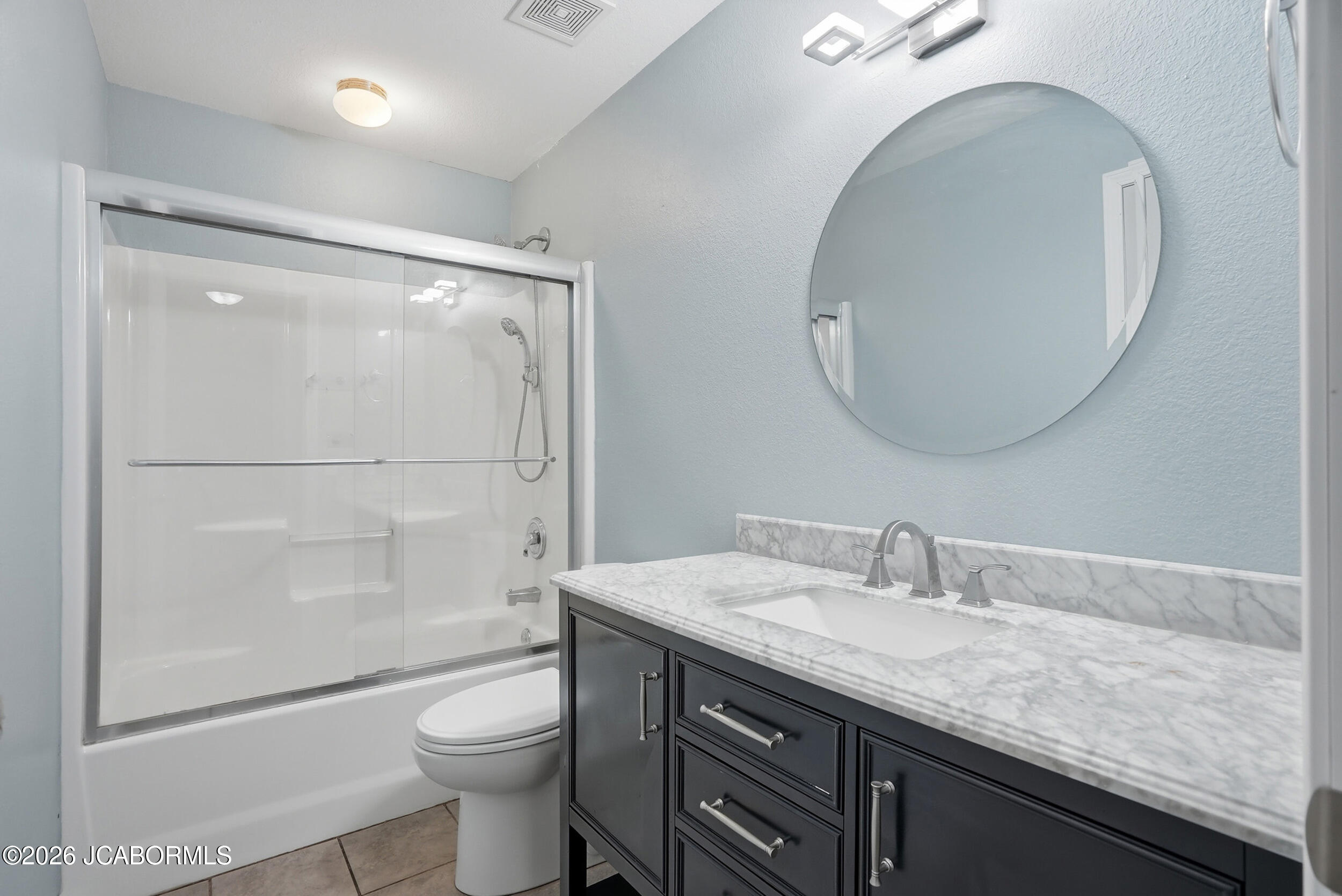 1192 Choctaw Ridge Drive Holts Summit, MO 65043 - Photo 33 of 48 Hallway Bathroom