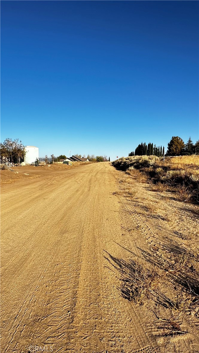 0 Modoc Avenue Tehachapi, CA 93561 - Photo 3 of 4 a view of an ocean
