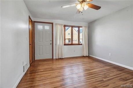 17 Houston Street Buffalo, NY 14220 - Photo 12 of 15 Living room