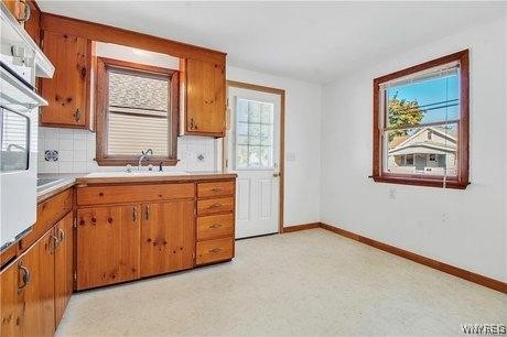 17 Houston Street Buffalo, NY 14220 - Photo 8 of 15 Kitchen