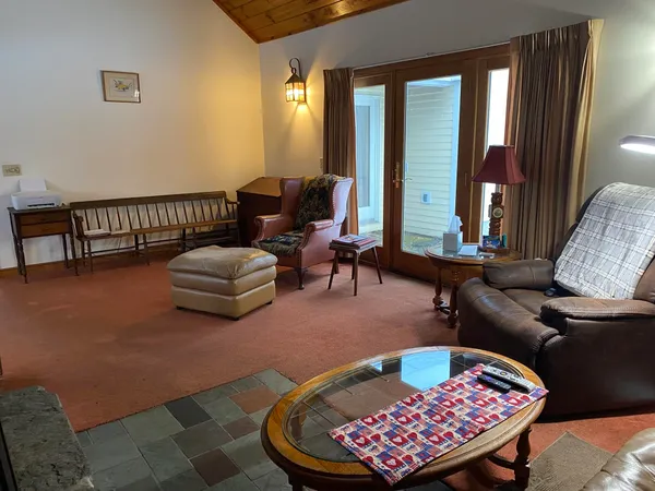$450,000 | 24 Antler Loop, West Dover, VT 05356