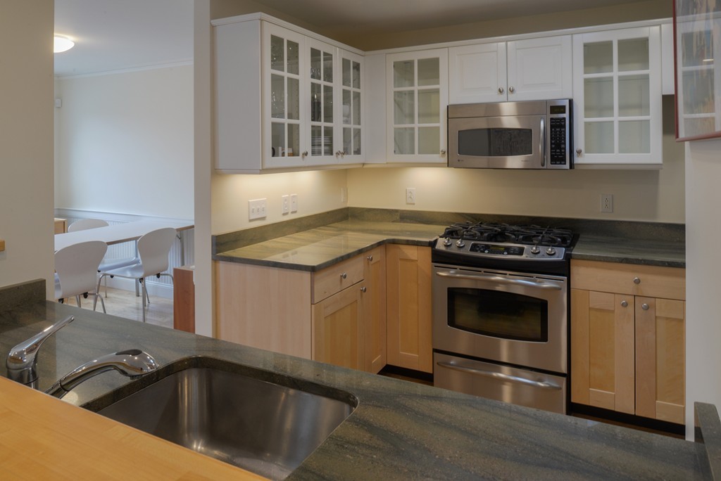 14 Atlantic Road, Unit 4 Gloucester, MA 01930 - Photo 5 of 19