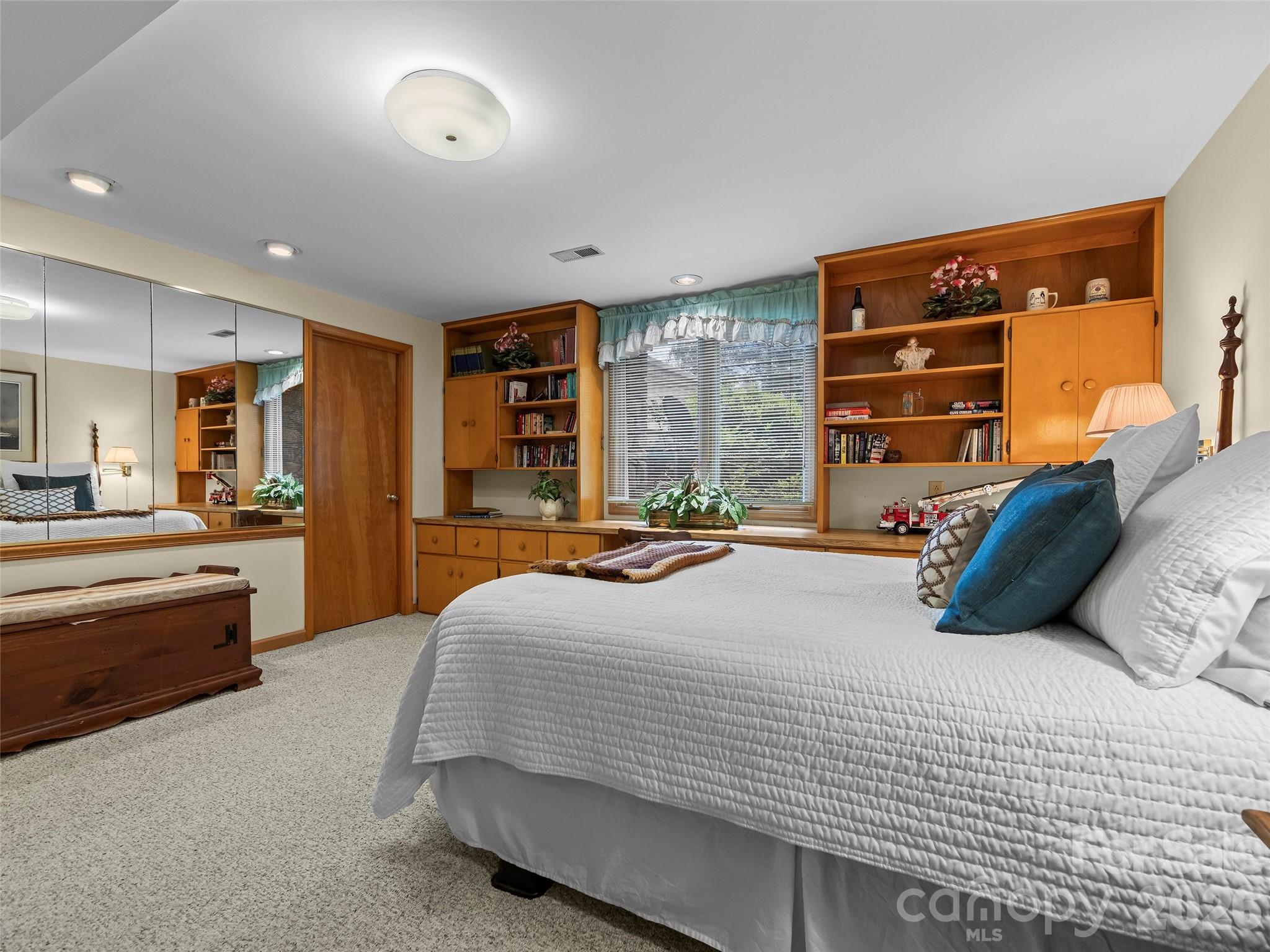 69 Forest Road Asheville, NC 28803 - Photo 34 of 48