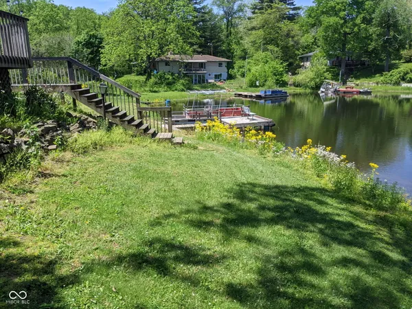 $269,000 | 7114 Locust Lake W Drive, Spencer, IN 47460