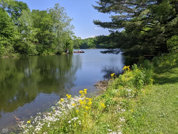 $269,000 | 7114 Locust Lake W Drive, Spencer, IN 47460