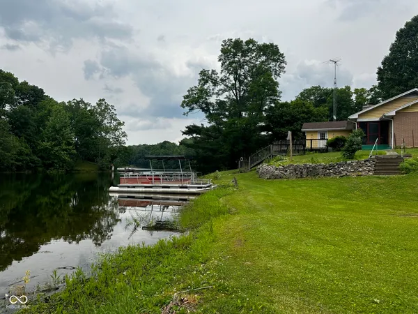 $269,000 | 7114 Locust Lake W Drive, Spencer, IN 47460