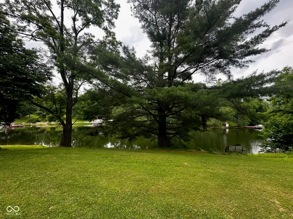 $269,000 | 7114 Locust Lake W Drive, Spencer, IN 47460