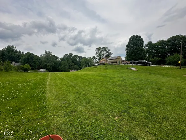 $269,000 | 7114 Locust Lake W Drive, Spencer, IN 47460