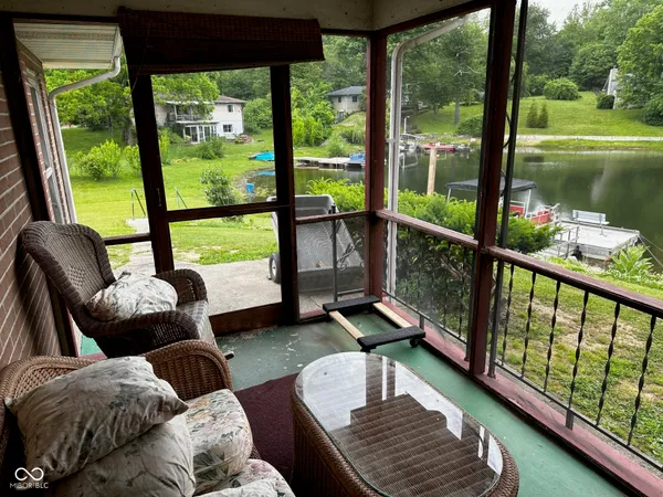 $269,000 | 7114 Locust Lake W Drive, Spencer, IN 47460