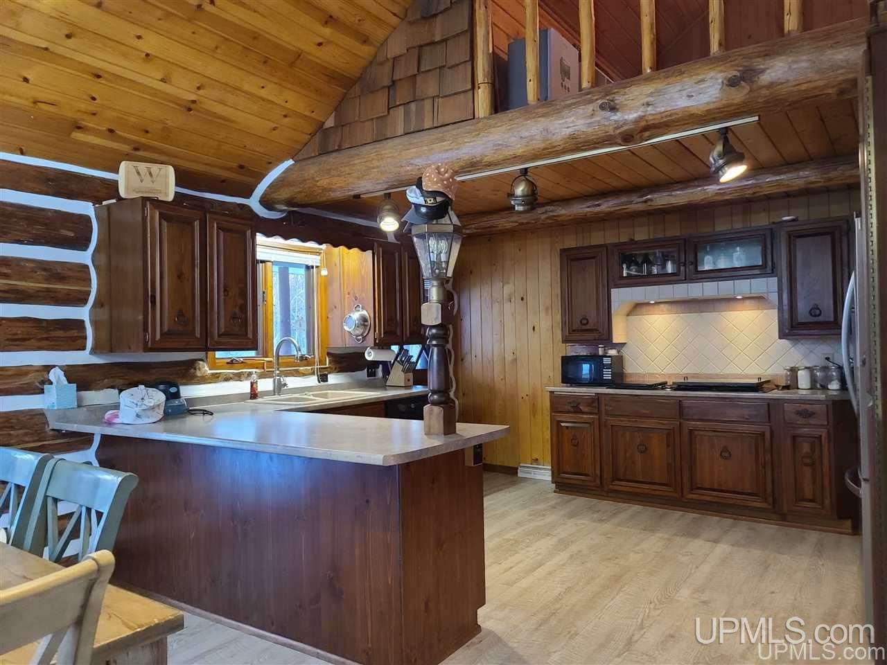 6408 K 5 Escanaba, MI 49829 - Photo 7 of 48
