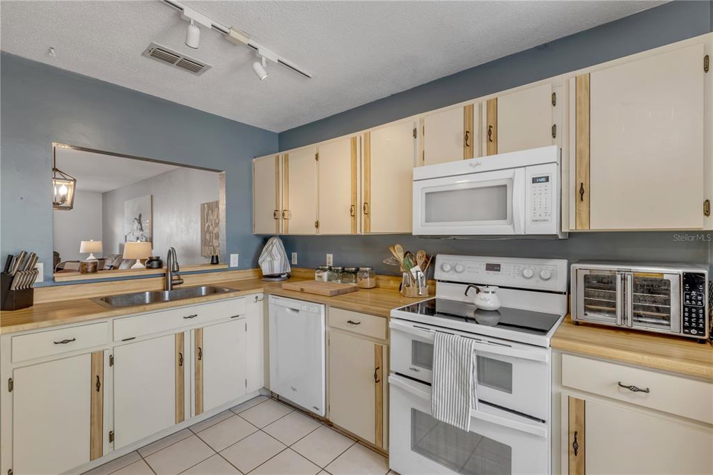 49 Crooked Pine Road Port Orange, FL 32128 - Photo 15 of 39