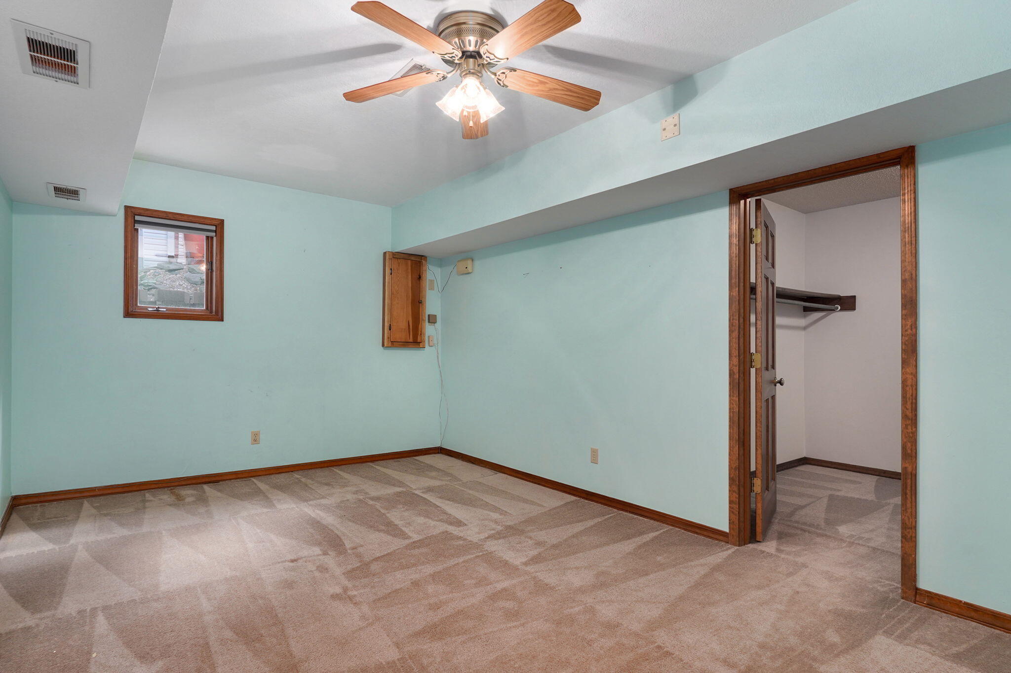4530 South Harvard Avenue Springfield, MO 65804 - Photo 46 of 66 4530 S Harvard Ave-36