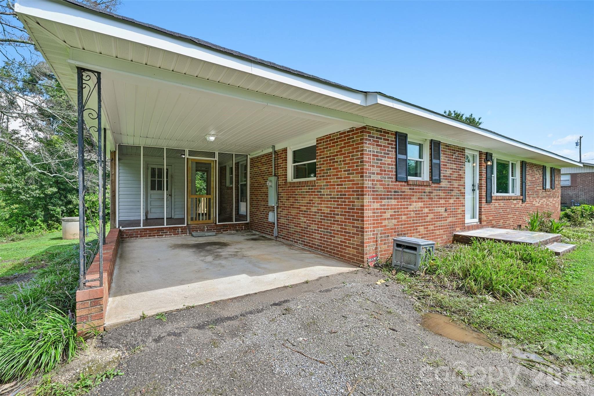 1811 South Post Road Patterson Springs, NC 28152 - Photo 13 of 36 Gallery Image 13
