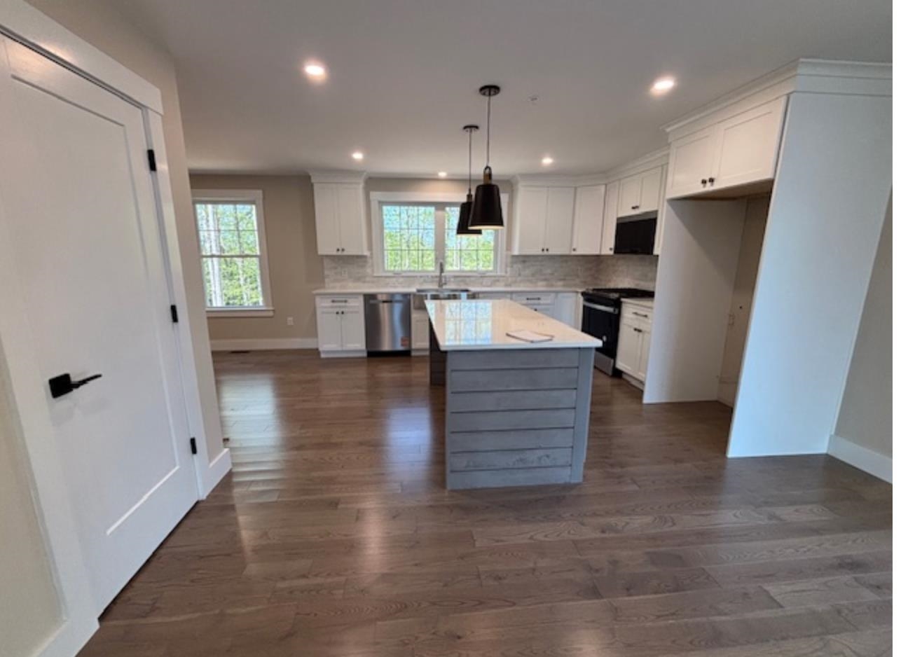 39 Thompson Road North Hampton, NH 03862 - Photo 10 of 22