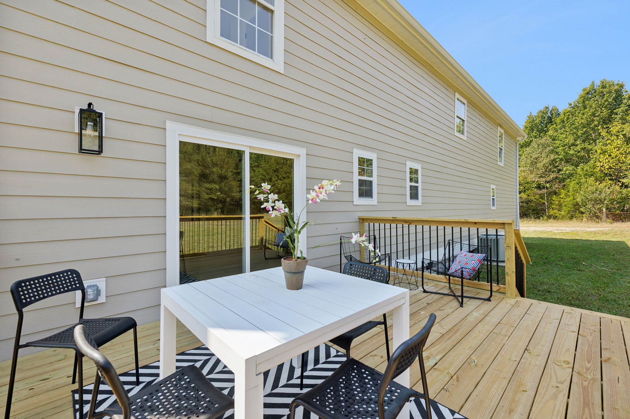 4739 Beech Log Road Lebanon, TN 37090 - Photo 27 of 33 a view of a patio with a table