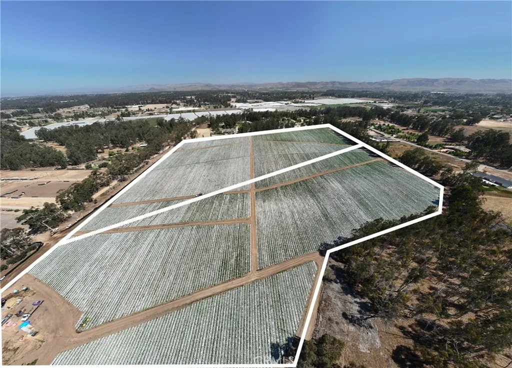 0 Indiana Los Angeles, CA 90063 - Photo 14 of 22 a view of a balcony with an ocean