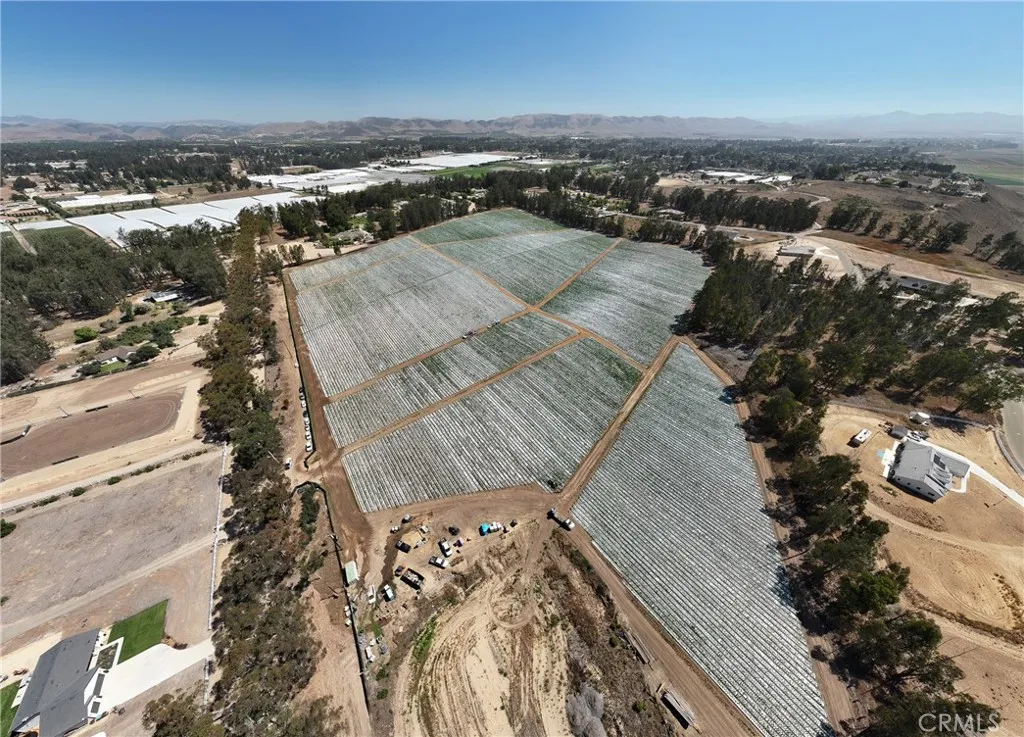 0 Indiana Los Angeles, CA 90063 - Photo 17 of 22 an aerial view of residential houses with outdoor space