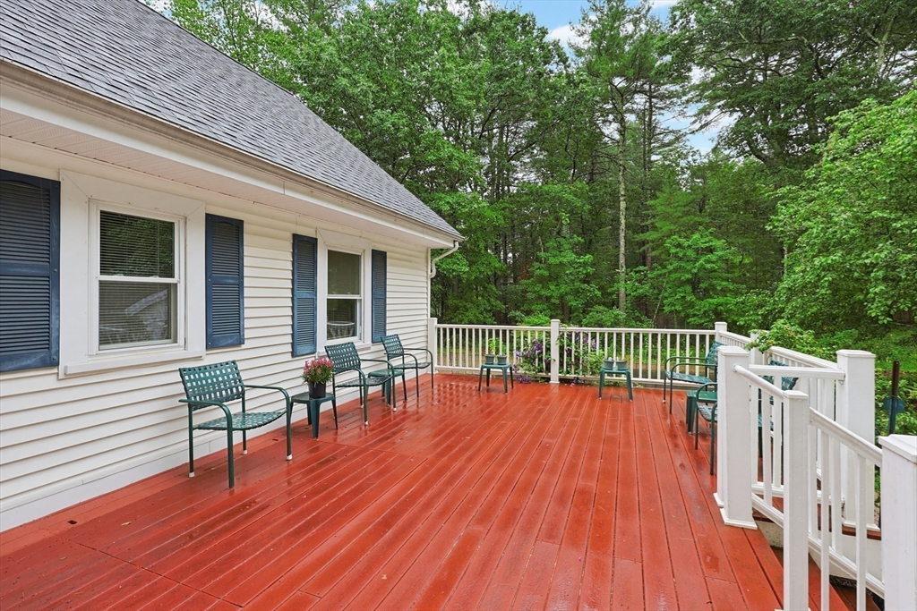 602 Elm Street Walpole, MA 02081 - Photo 24 of 38