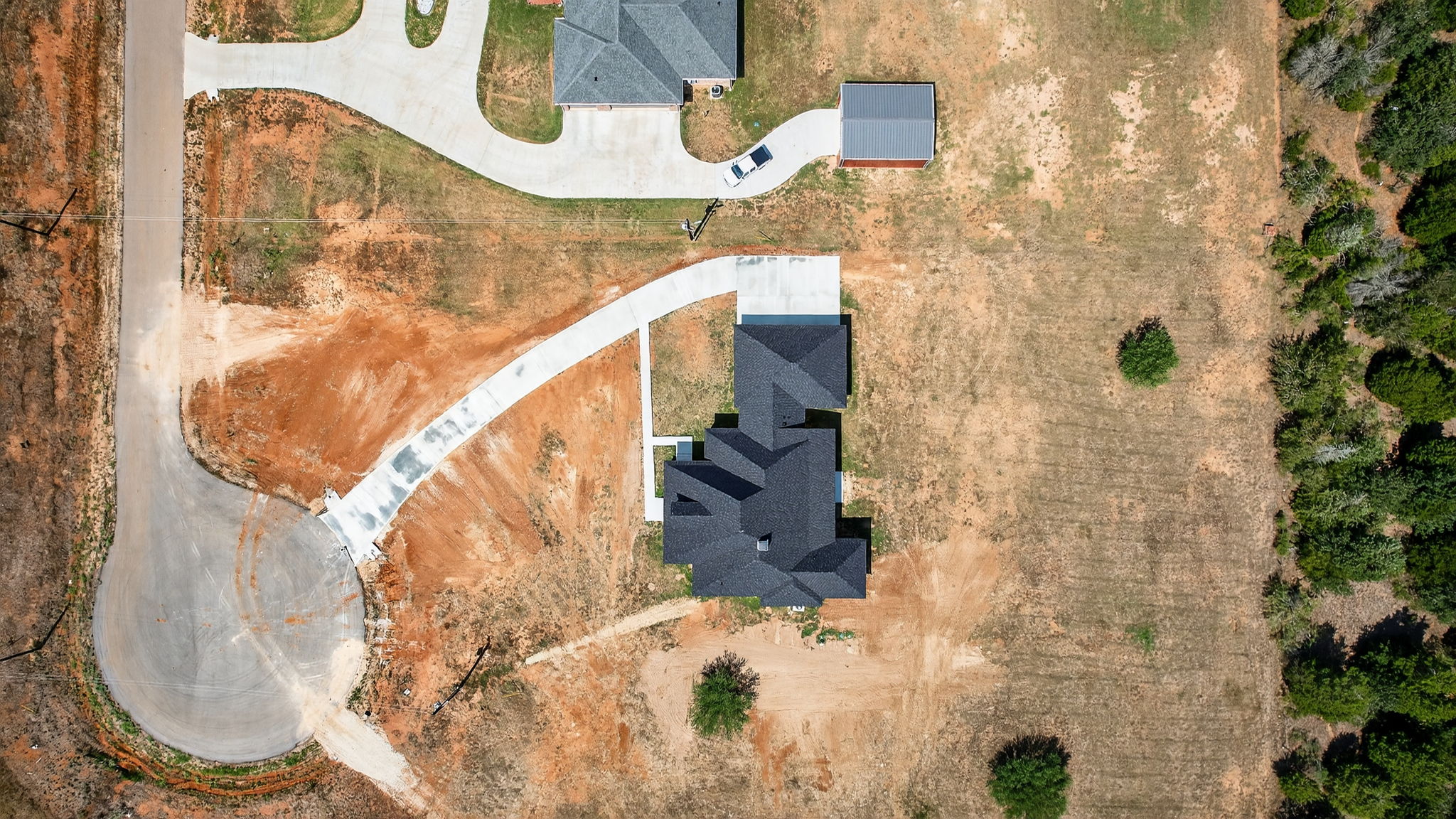 1035 Brandywine Court Elgin, TX 78621 - Photo 20 of 26 a bathroom with a shower