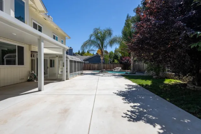 $975,000 | 5400 Lawnview Way, Elk Grove, CA 95758