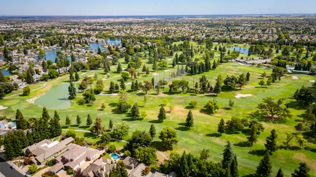 $975,000 | 5400 Lawnview Way, Elk Grove, CA 95758