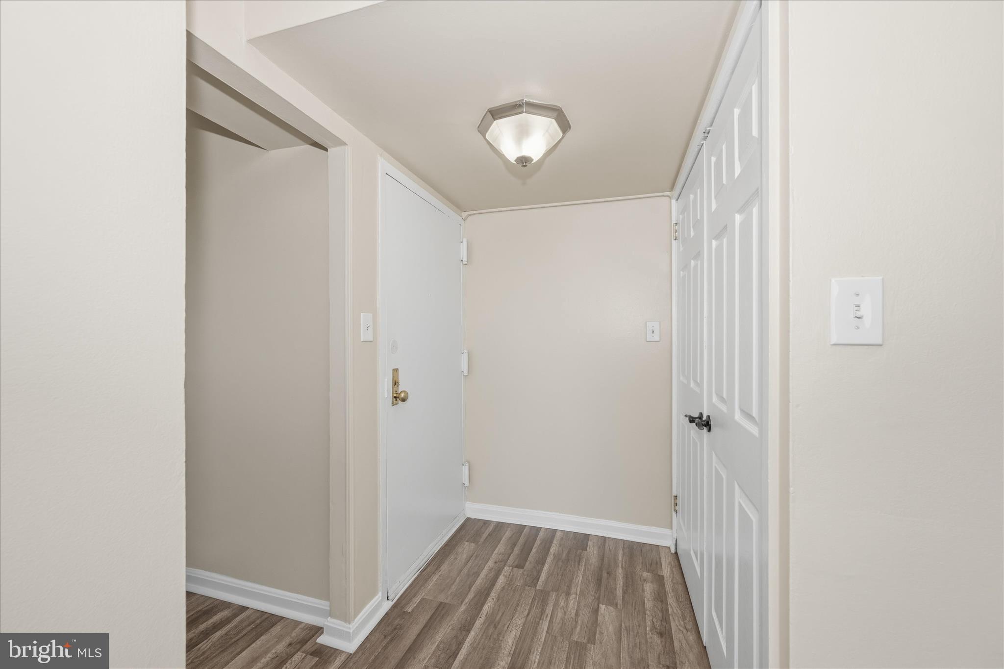 1836 Metzerott Road, Unit 1504 Hyattsville, MD 20783 - Photo 5 of 45 Entry