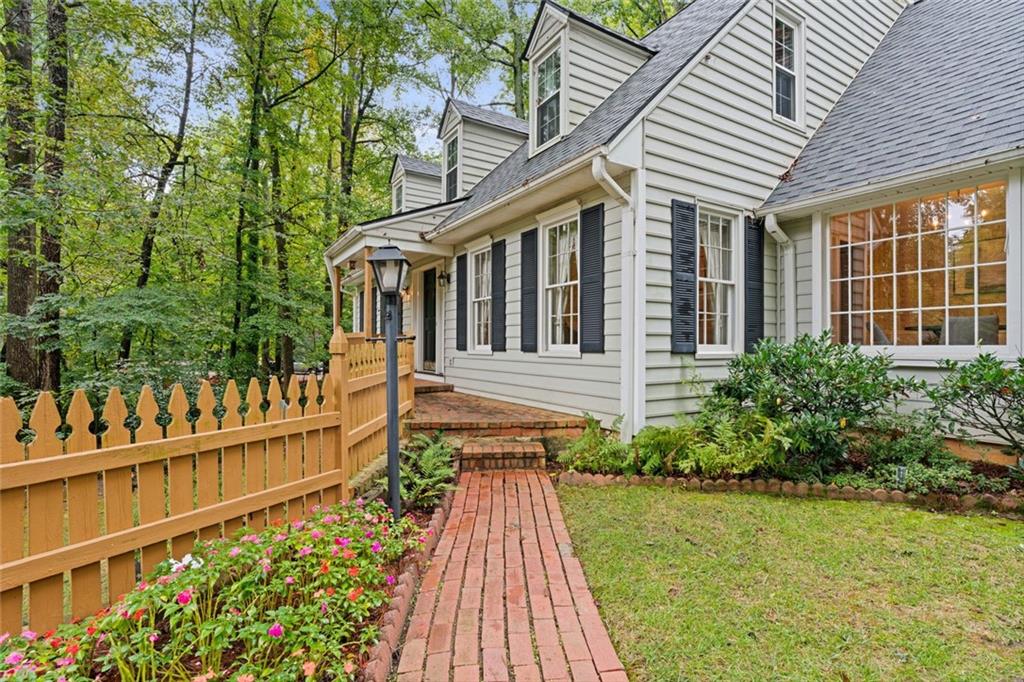 260 Burdette Road Northwest Sandy Springs, GA 30327 - Photo 56 of 59 Gallery Image 56