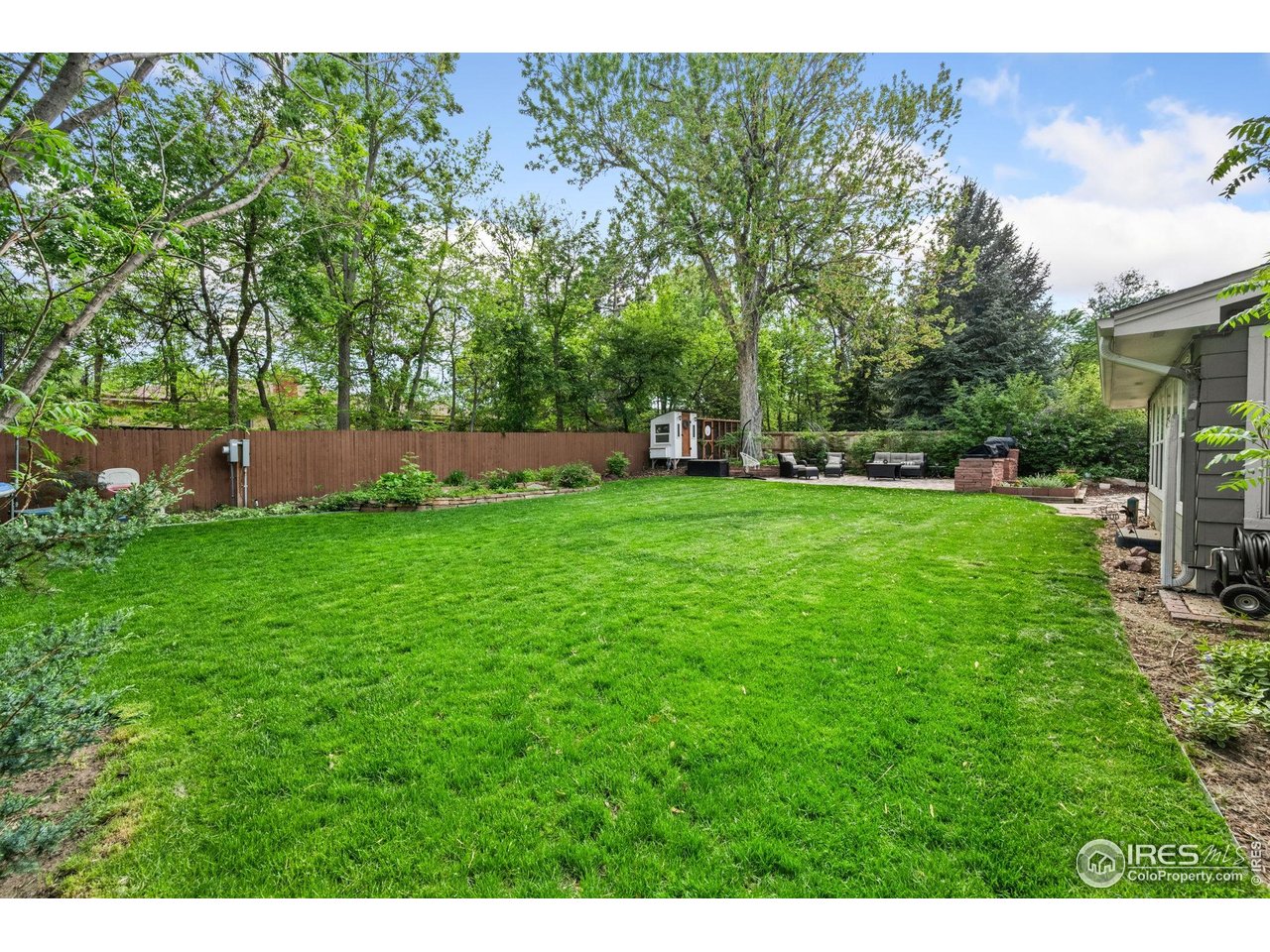 2114 18th Street Road Greeley, CO 80631 - Photo 32 of 35 Large lawn