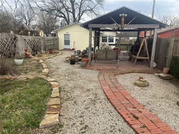 $199,000 | 709 North Montgomery Street, Sedan, KS 67361
