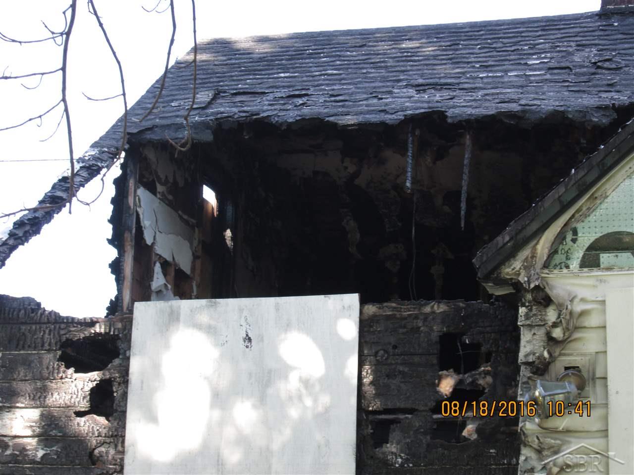 1075 Butler Road Saginaw, MI 48601 - Photo 4 of 10 31300813-3.JPG