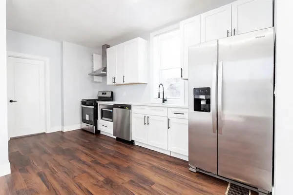 $3,200 | 932 North Richmond Street, Unit 1F, Chicago, IL 60622