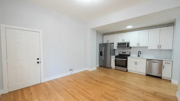 $3,000 | 932 North Richmond Street, Unit 1F, Chicago, IL 60622