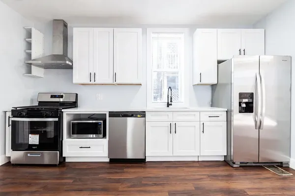 $3,200 | 932 North Richmond Street, Unit 1F, Chicago, IL 60622