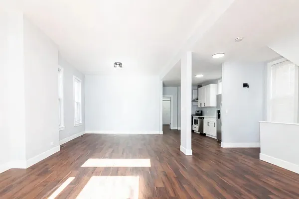 $3,200 | 932 North Richmond Street, Unit 1F, Chicago, IL 60622
