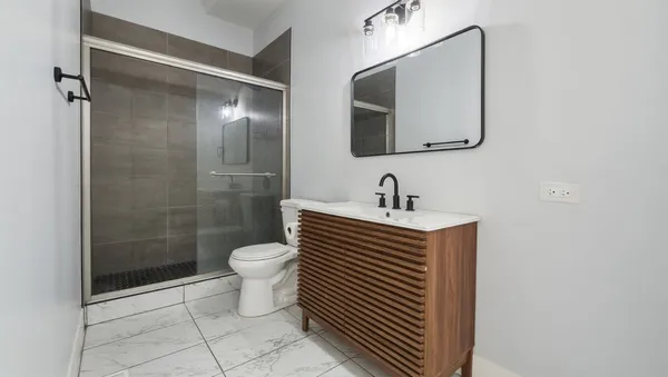 $3,000 | 932 North Richmond Street, Unit 1F, Chicago, IL 60622