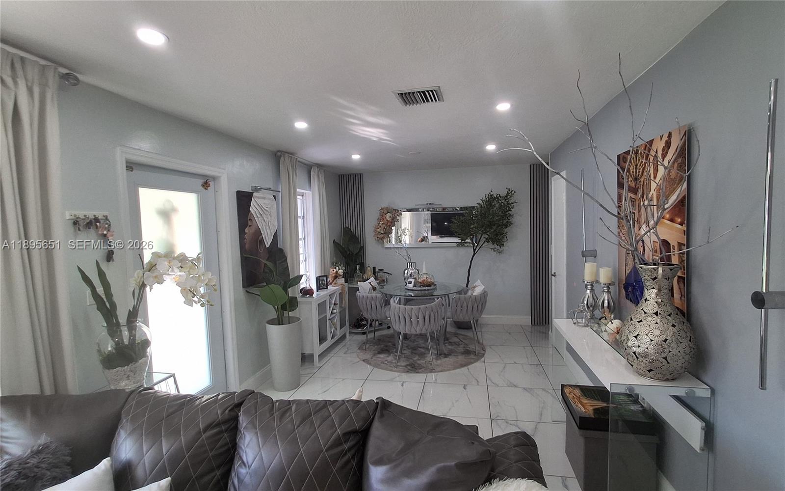 10305 Southwest 149th Terrace Miami, FL 33176 - Photo 12 of 58