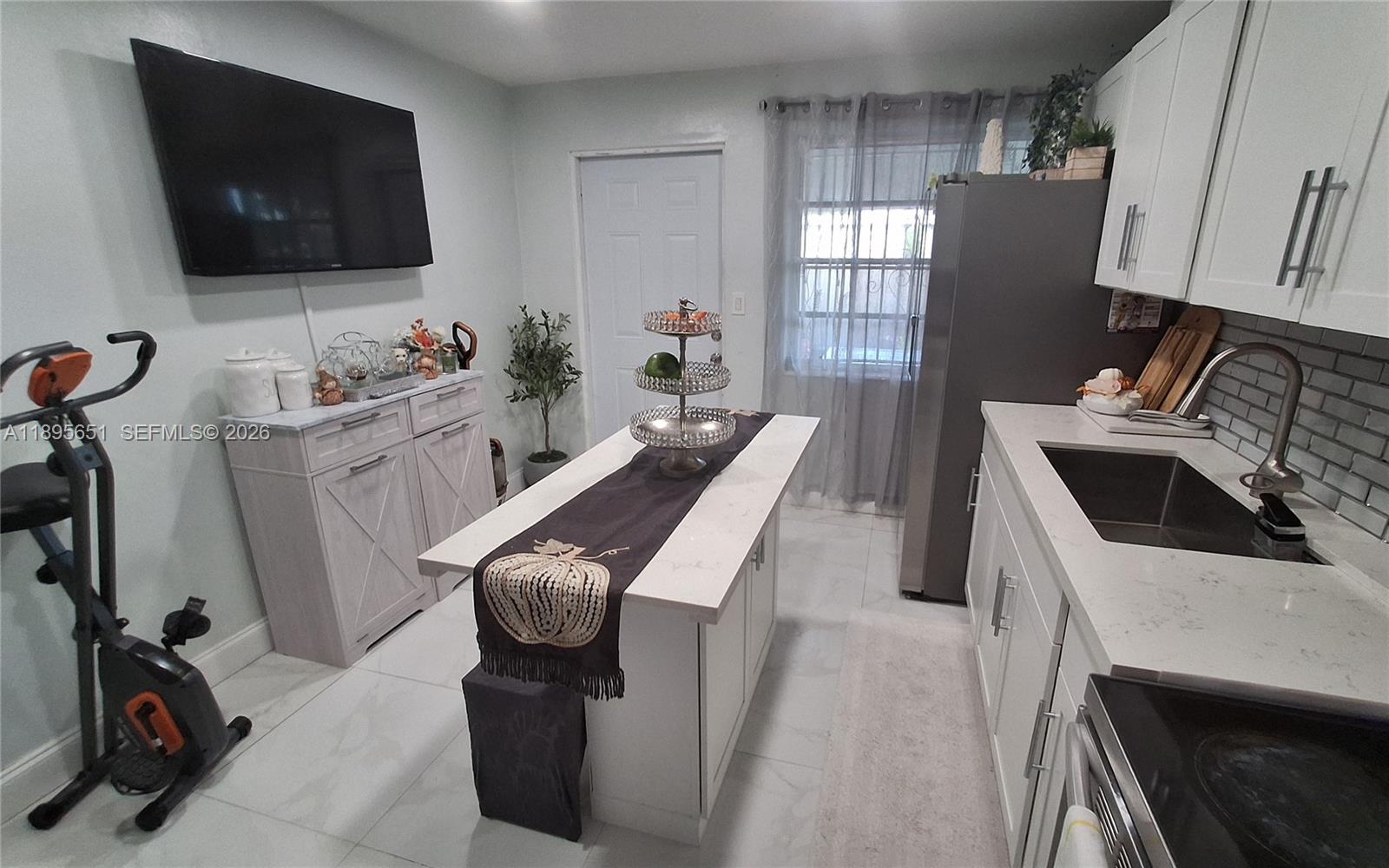 10305 Southwest 149th Terrace Miami, FL 33176 - Photo 21 of 58