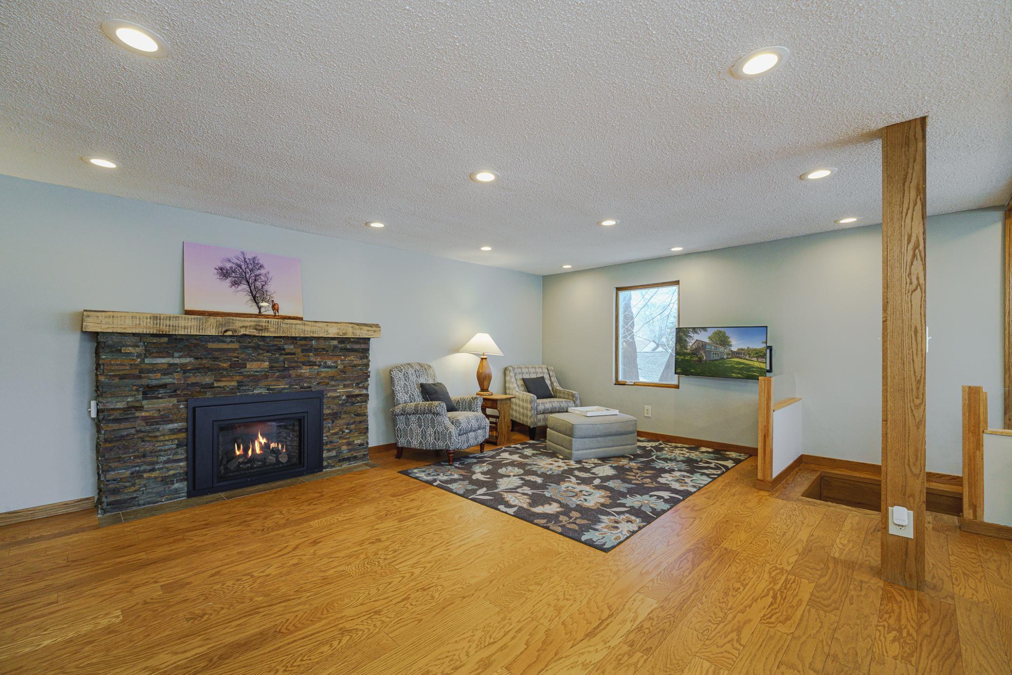 2050 Lake View Drive Jordan, MN 55352 - Photo 17 of 69