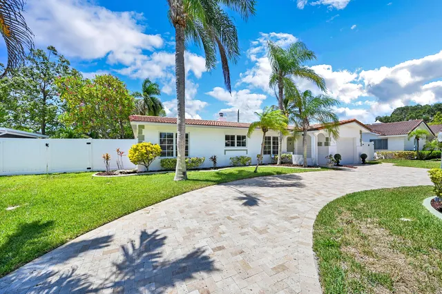 $5,900 | 904 Southeast 12th Street, Deerfield Beach, FL 33441