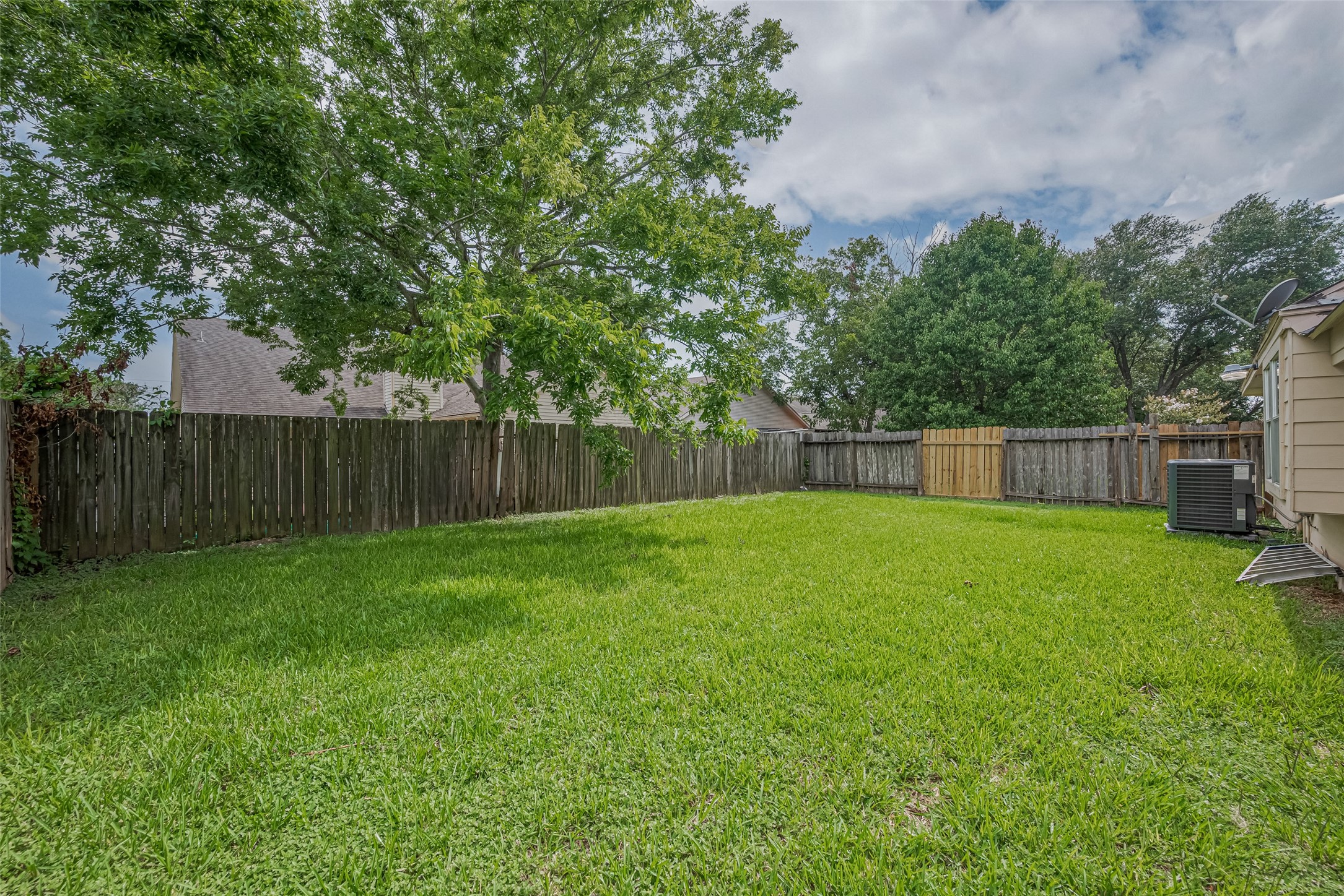 15827 Beechnut Street Houston, TX 77083 - Photo 33 of 36