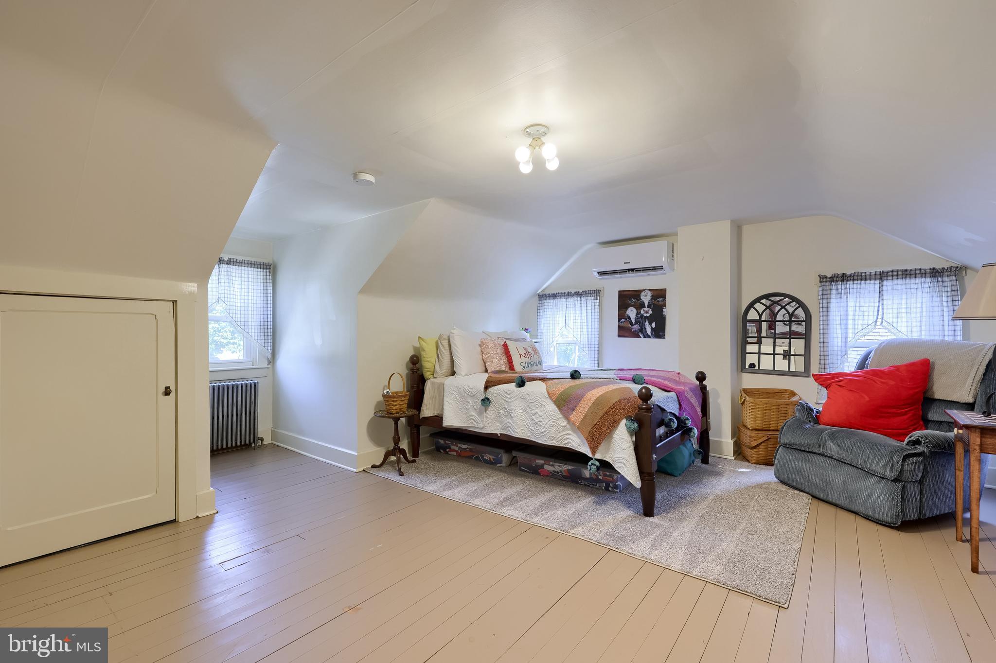 34 East Market Street Lititz, PA 17543 - Photo 19 of 25